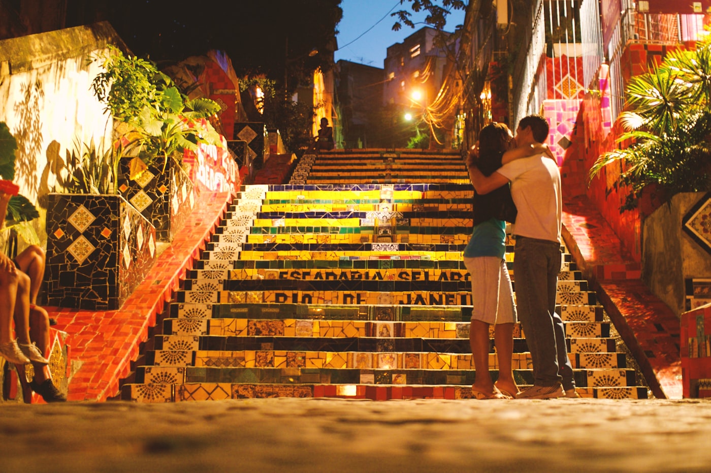 Escadaria Selarón in Lapa, Rio de Janeiro — nightlife and social safety